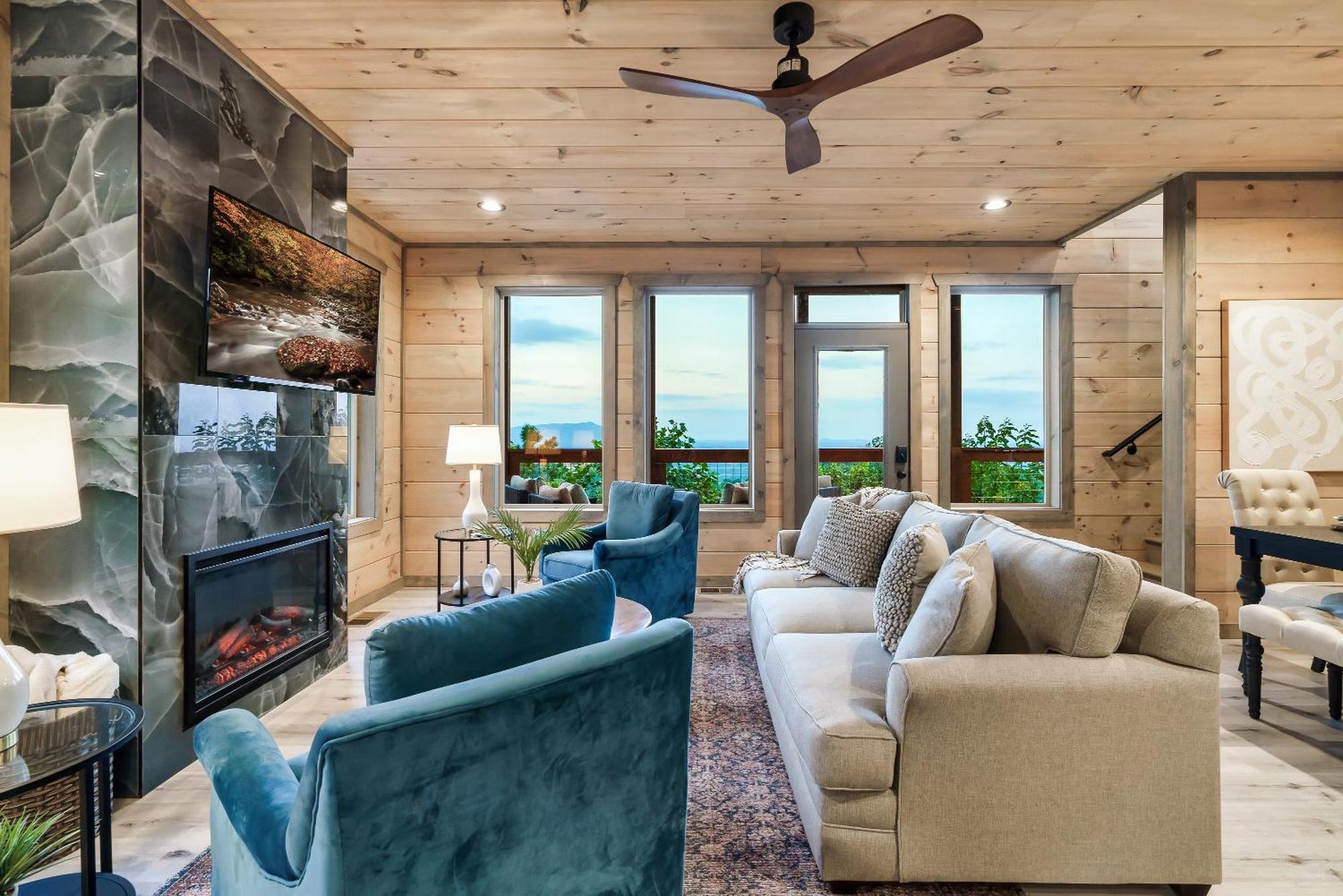 New Luxury Cabin With Stunning Mountainviews,Hottub, Firepit, Fireplace,2 Kingbeds, 2 Covereddecks,Bbqgrill, Shuffleboard And Pool Access Sevierville Eksteriør bilde